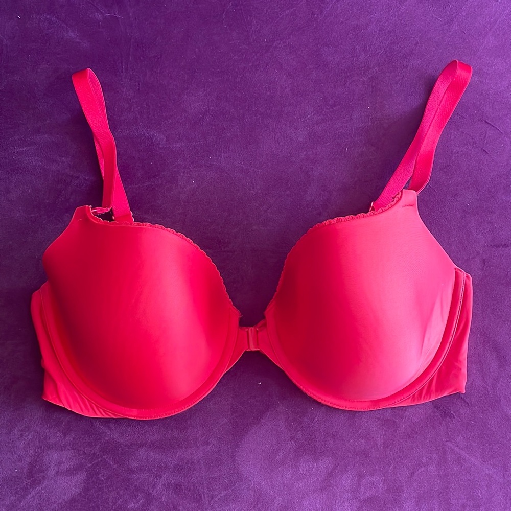 36DD Victoria’s Secret Red Front Clasp Bra with Bow in the Back